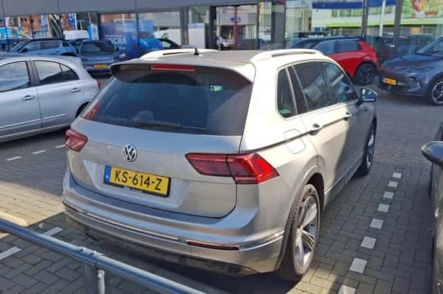 Volkswagen Tiguan (2016) thumbnail 6