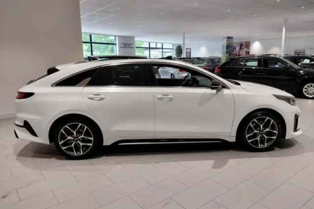 Kia Proceed (2020) thumbnail 8