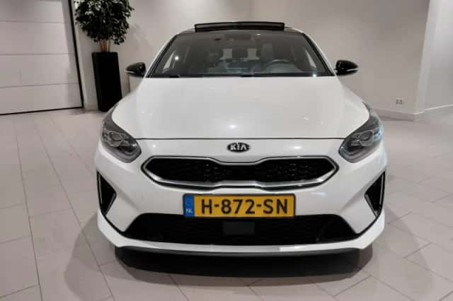 Kia Proceed (2020) thumbnail 10