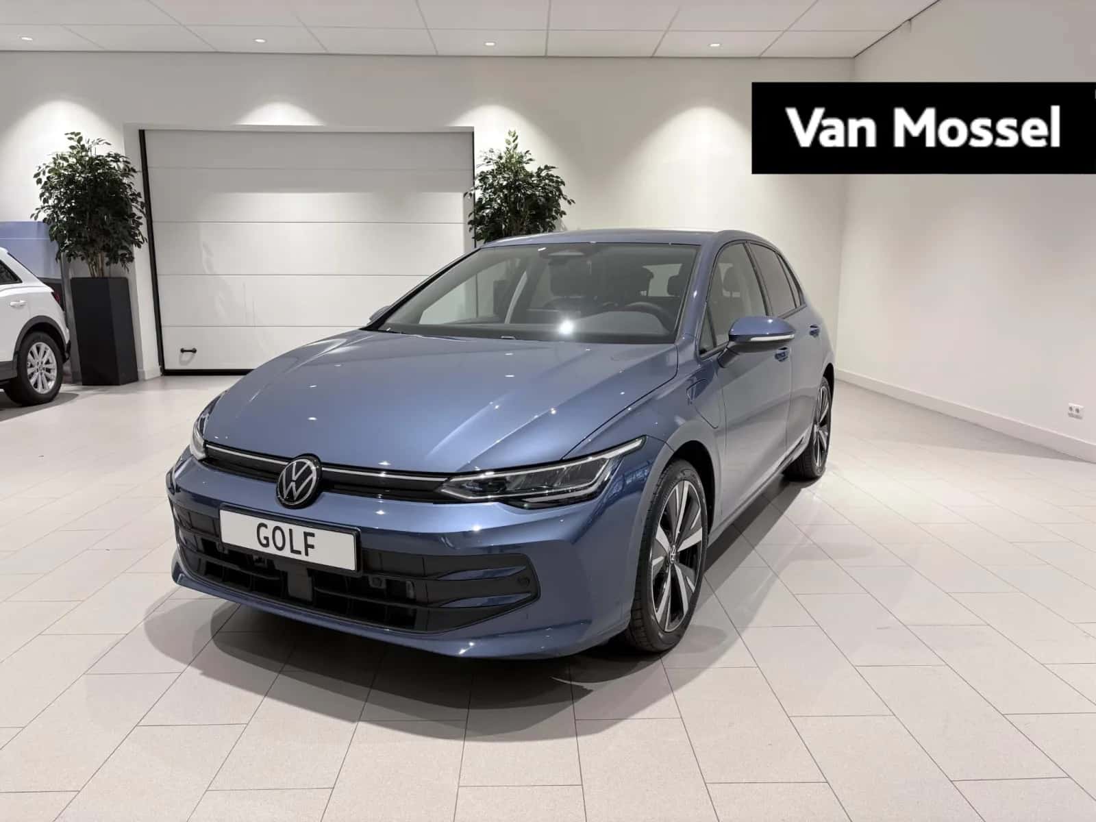 Volkswagen Golf (2025) — foto 1
