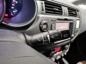 Kia Rio (2012) thumbnail 14