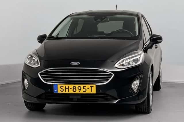 Ford Fiesta (2018) thumbnail 2