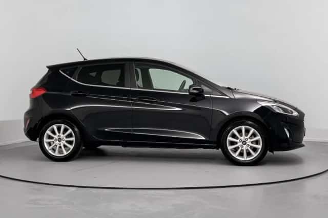 Ford Fiesta (2018) thumbnail 5