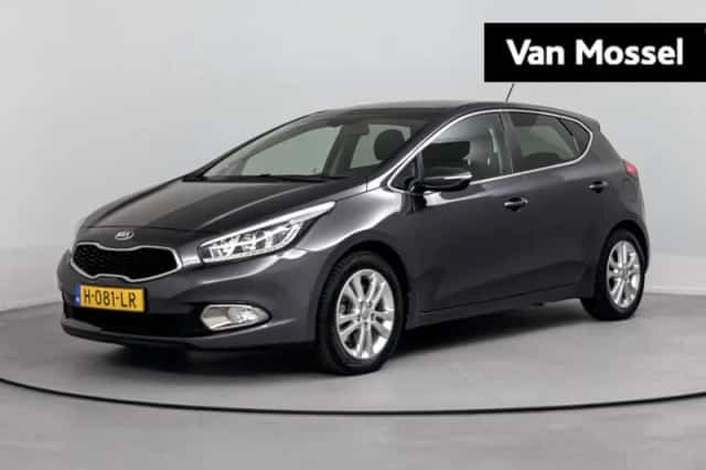 Kia Cee'd (2015) thumbnail 1