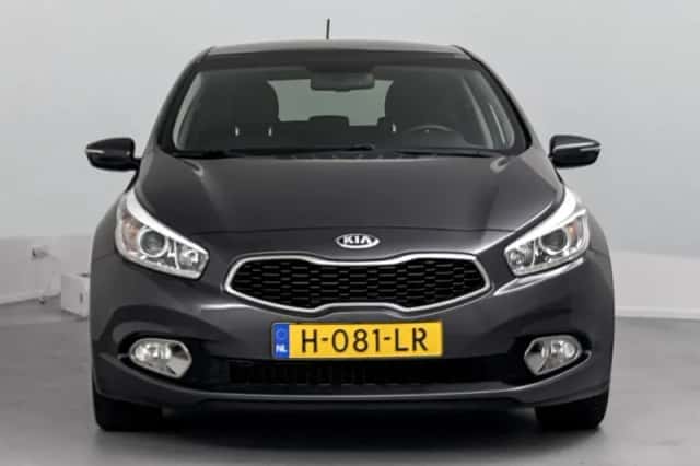 Kia Cee'd (2015) thumbnail 5
