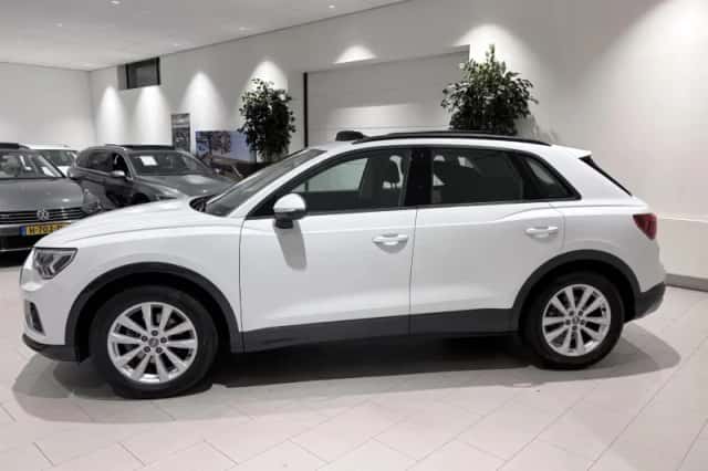 Audi Q3 (2020) thumbnail 3
