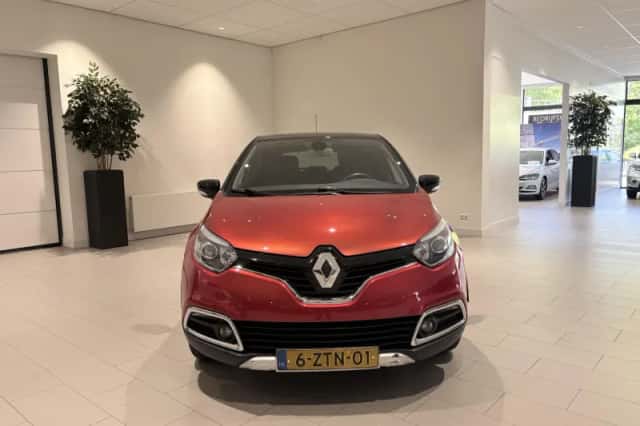 Renault Captur (2015) thumbnail 10
