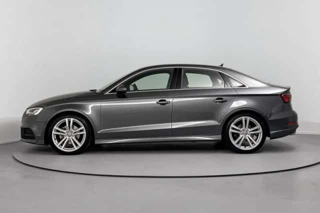 Audi A3 (2019) thumbnail 2