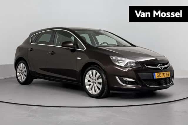 Opel Astra (2014) thumbnail 1