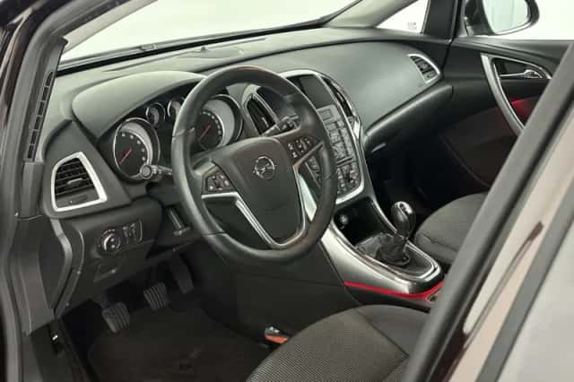 Opel Astra (2014) thumbnail 13