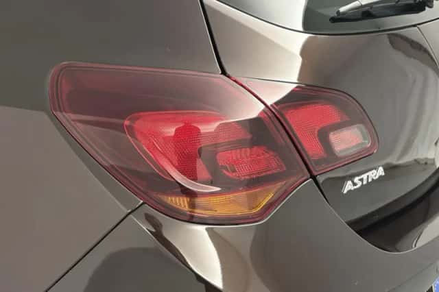 Opel Astra (2014) thumbnail 20