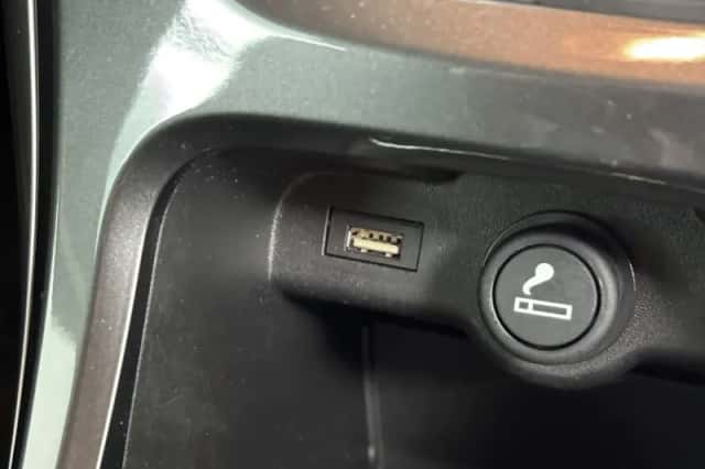 Opel Astra (2014) thumbnail 21