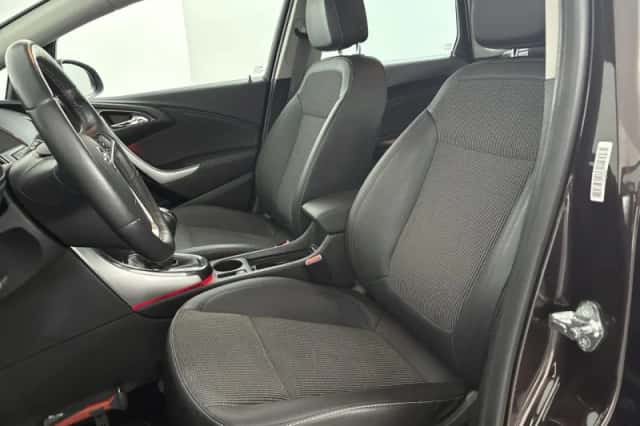 Opel Astra (2014) thumbnail 26