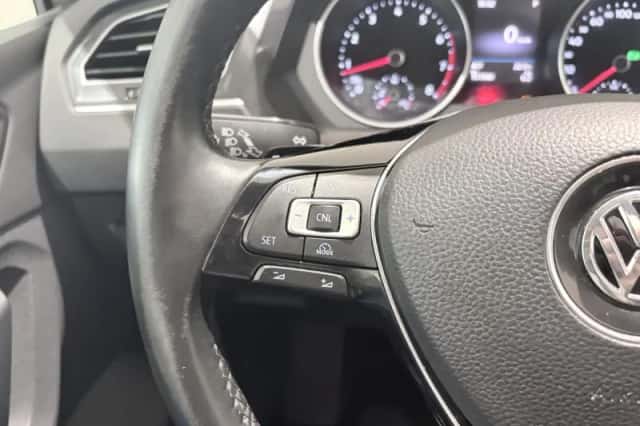 Volkswagen Tiguan (2017) thumbnail 17