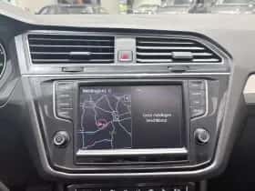 Volkswagen Tiguan (2017) thumbnail 24