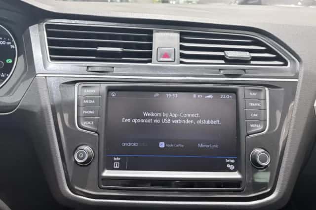 Volkswagen Tiguan (2017) thumbnail 27