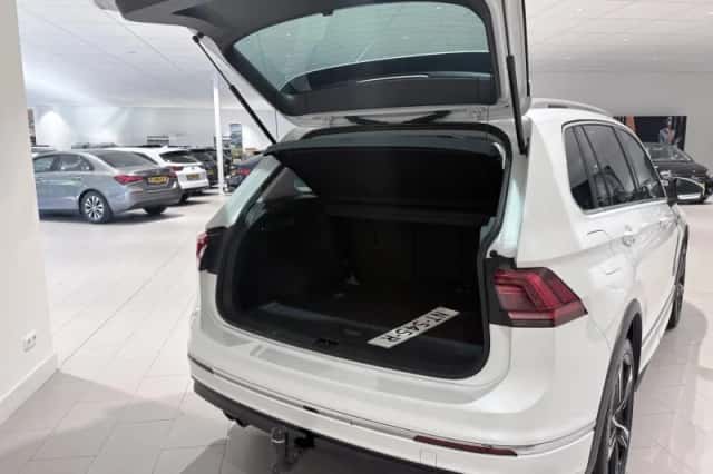 Volkswagen Tiguan (2017) thumbnail 5