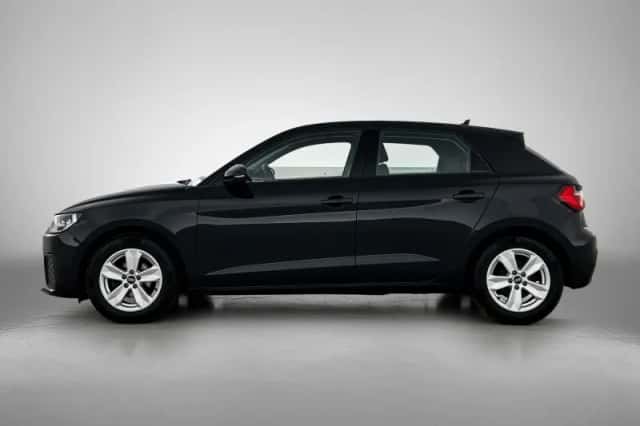 Audi A1 (2023) thumbnail 2
