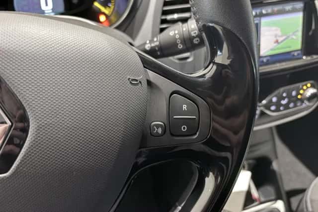 Renault Captur (2014) thumbnail 16