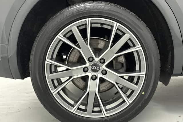 Audi Q5 (2020) thumbnail 3