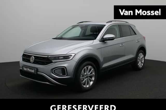 Volkswagen T-Roc (2025) thumbnail 1
