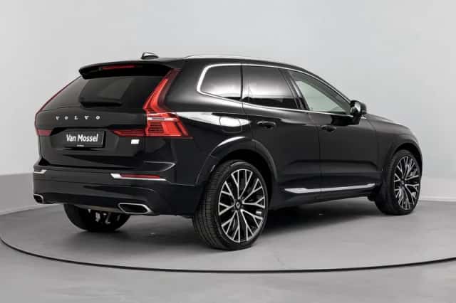 Volvo XC60 (2021) thumbnail 4