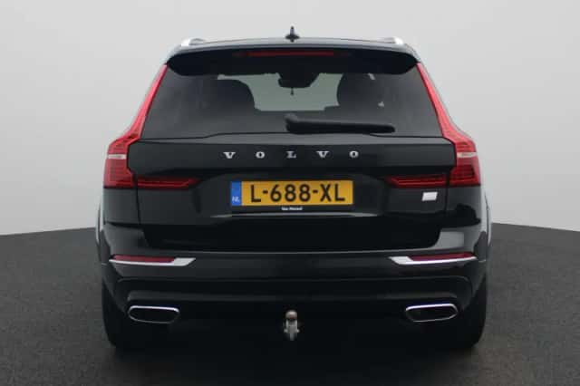 Volvo XC60 (2021) thumbnail 5