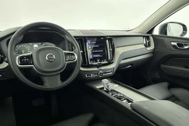 Volvo XC60 (2021) thumbnail 6