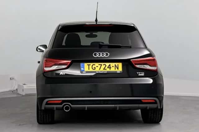 Audi A1 (2018) thumbnail 3