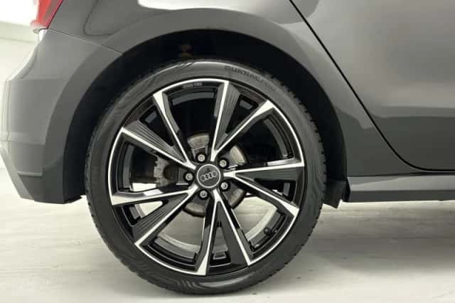 Audi A1 (2018) thumbnail 6
