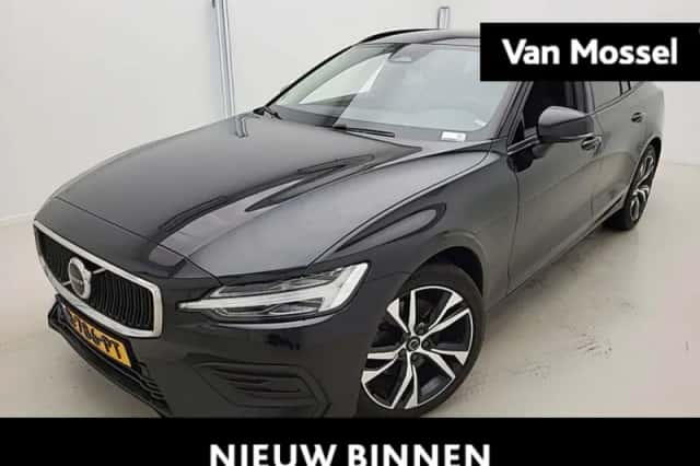 Volvo V60 (2022) thumbnail 1