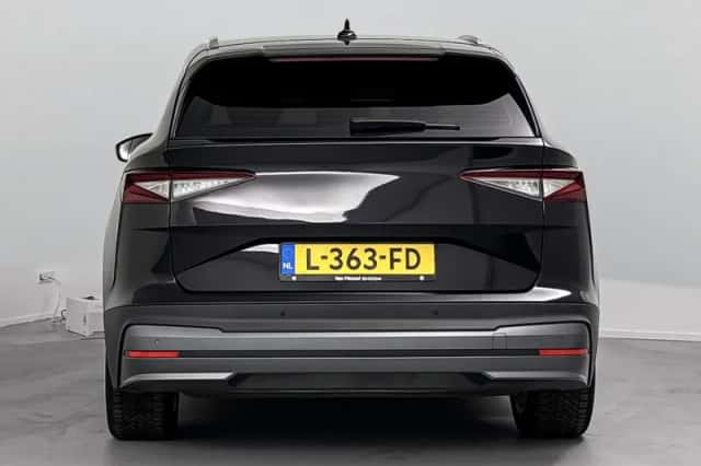 Škoda Enyaq (2021) thumbnail 3