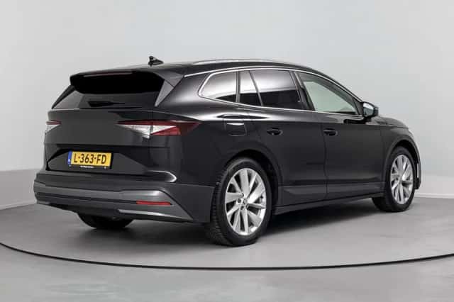 Škoda Enyaq (2021) thumbnail 4