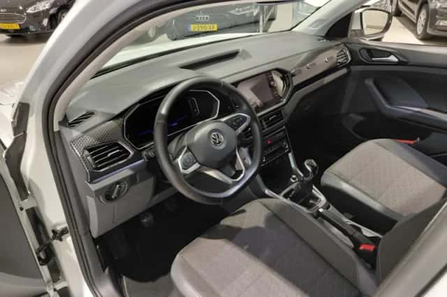 Volkswagen T-Cross (2020) thumbnail 13