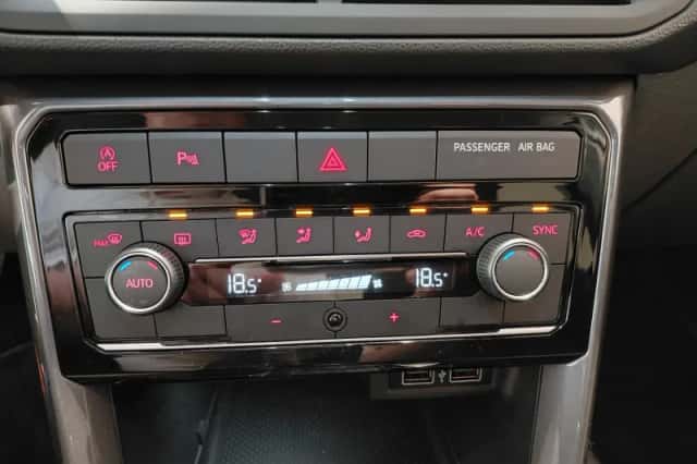 Volkswagen T-Cross (2020) thumbnail 30
