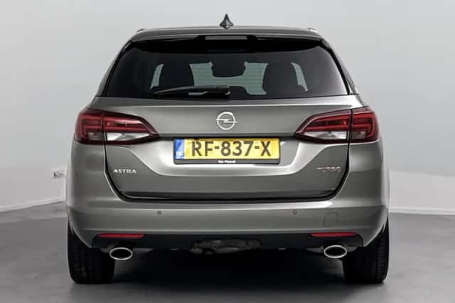 Opel Astra (2017) thumbnail 3