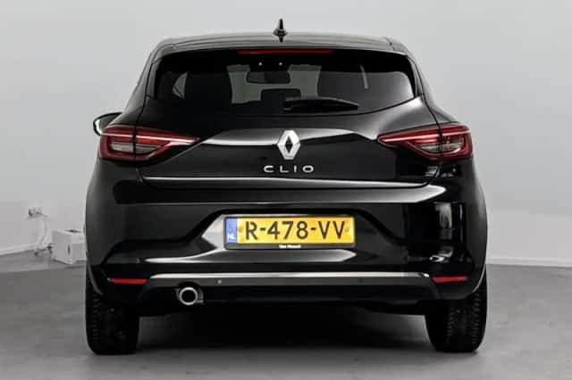 Renault Clio (2022) thumbnail 3