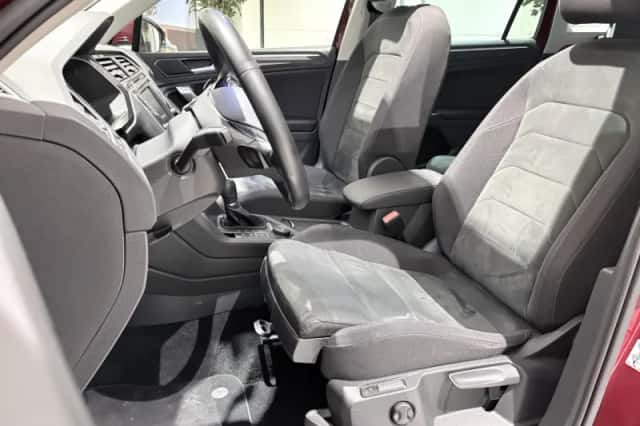 Volkswagen Tiguan (2016) thumbnail 13