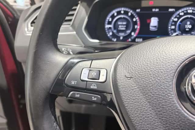 Volkswagen Tiguan (2016) thumbnail 18
