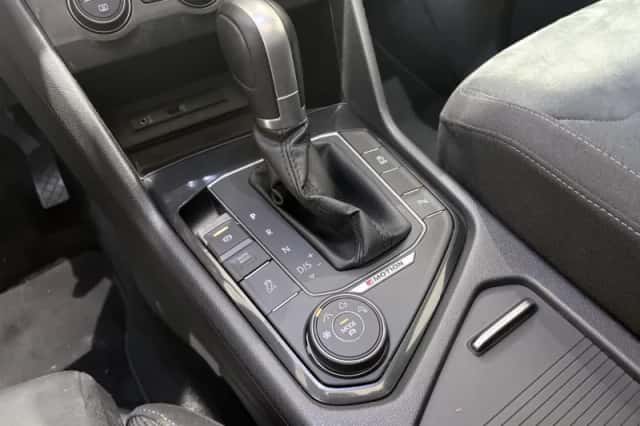 Volkswagen Tiguan (2016) thumbnail 28
