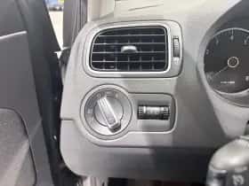 Volkswagen Polo (2011) thumbnail 14