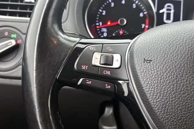 Volkswagen Polo (2018) thumbnail 6