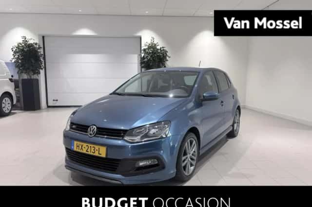 Volkswagen Polo (2016) thumbnail 1