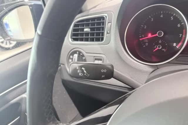 Volkswagen Polo (2016) thumbnail 14