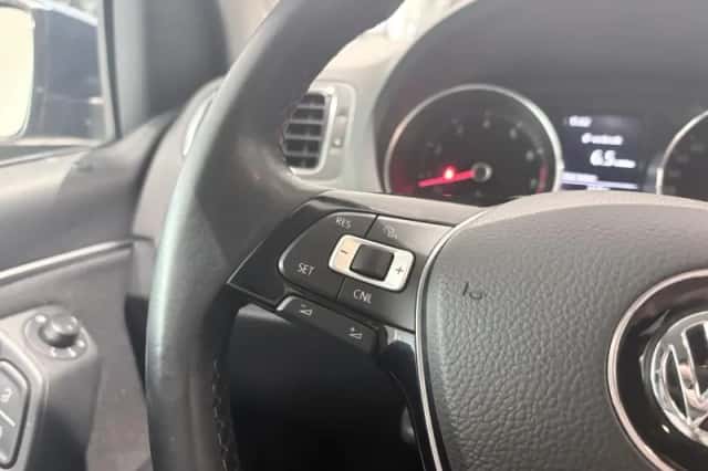 Volkswagen Polo (2016) thumbnail 16