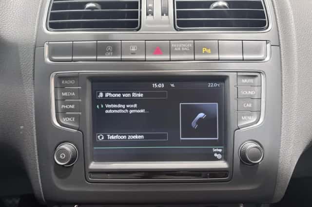 Volkswagen Polo (2016) thumbnail 22