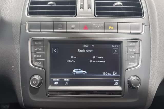 Volkswagen Polo (2016) thumbnail 25