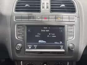 Volkswagen Polo (2016) thumbnail 25