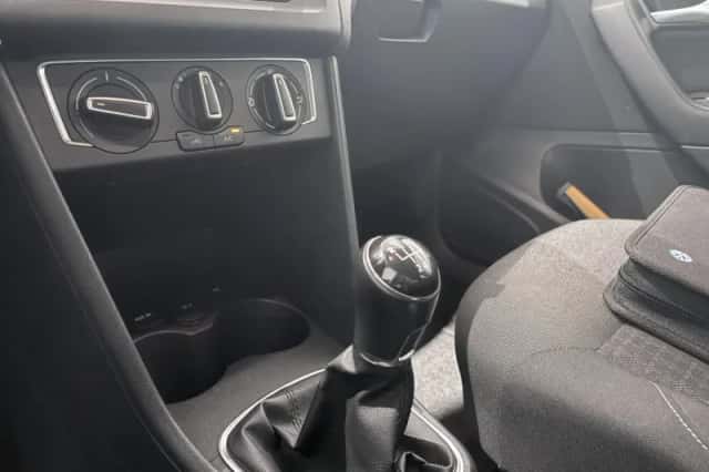 Volkswagen Polo (2016) thumbnail 28
