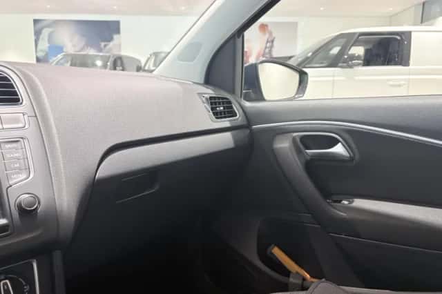 Volkswagen Polo (2016) thumbnail 29
